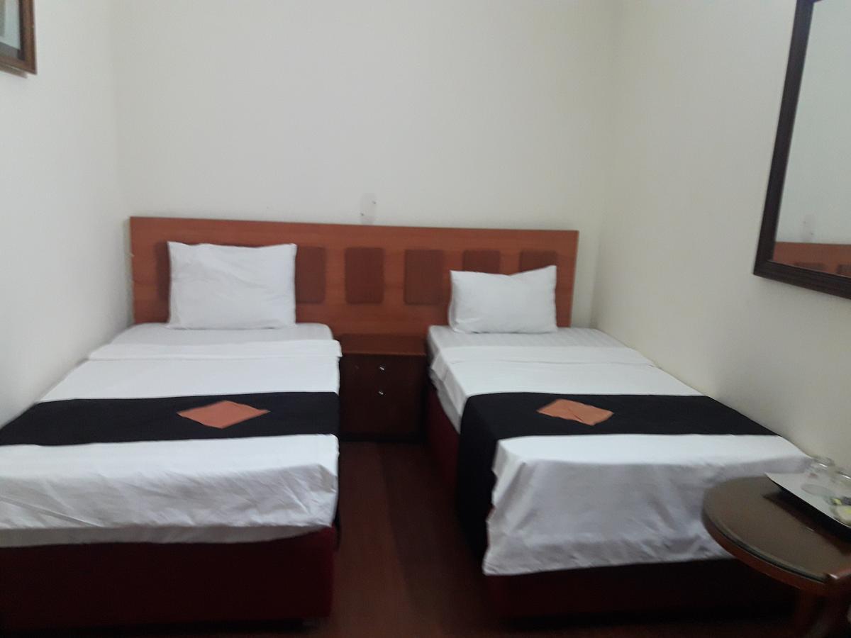 Hanoi Golden Moon Guest House & Travel Екстер'єр фото